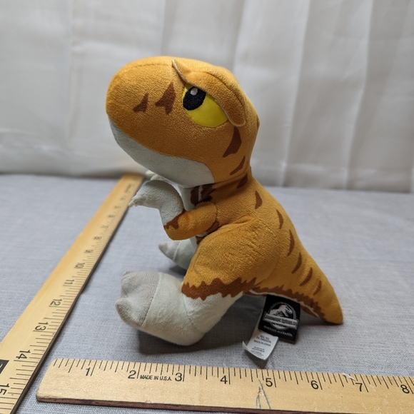 2022 Mattel Jurassic World Plush Stuffed Toy Dinosaur Orange ATROCIRAPTOR - Picture 3 of 13